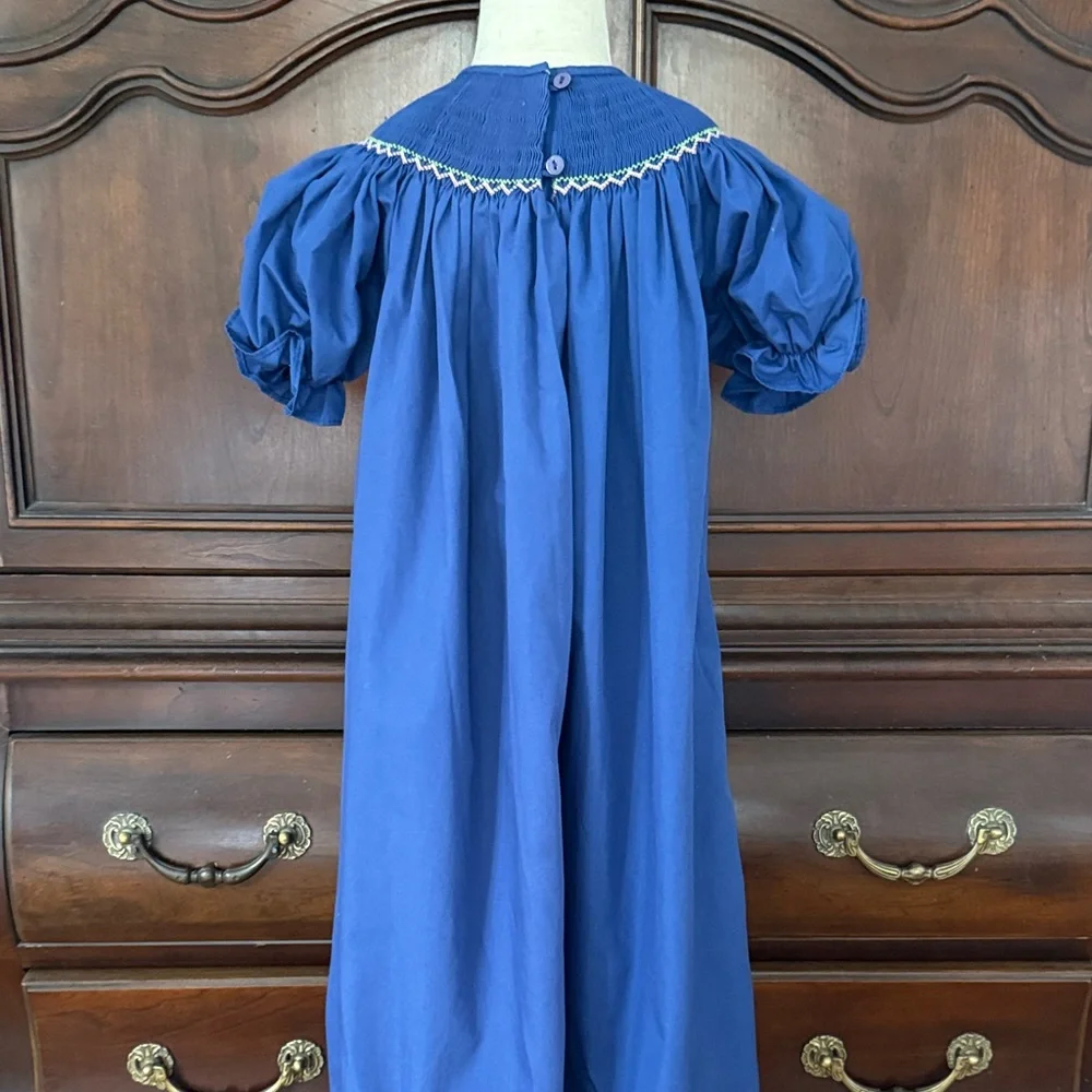 Tiaras & Frogs Nativity Smocked Bishop Dress Girls 6 Christmas Blue